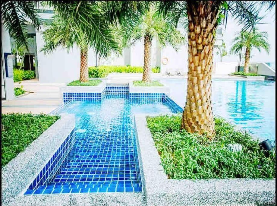 Legoland Jb Aghome Medini 3Room8Pax Bukit Indah نوساجايا المظهر الخارجي الصورة